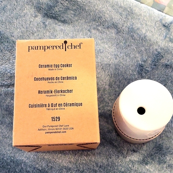 Pampered chef egg cooker - Picture 1 of 2